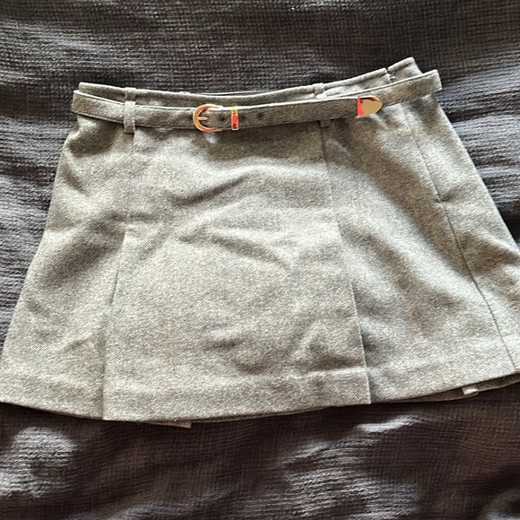 Reformation Rory mini skirt - Picture 4 of 6